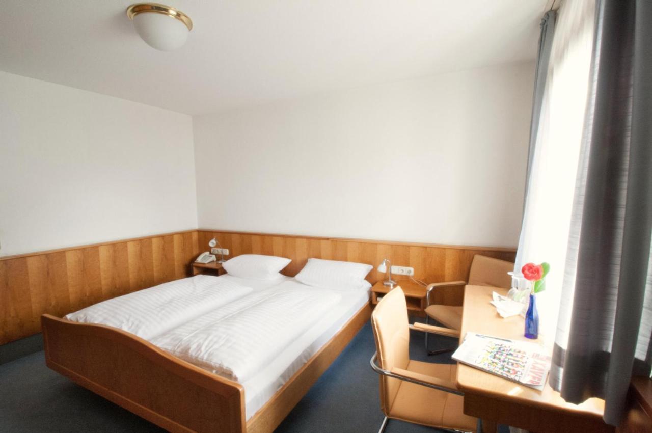 Hotel Krone Strassdorf Schwäbisch Gmünd 外观 照片